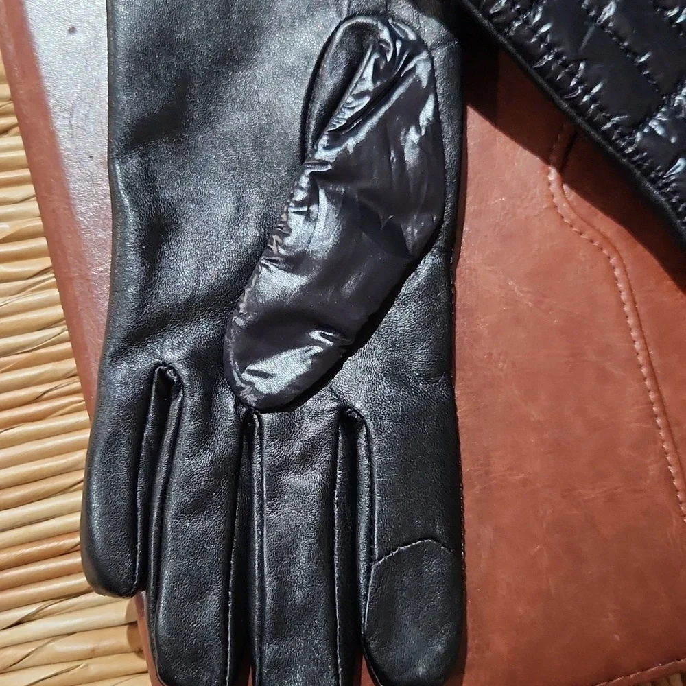 MK black quilted nylon and leather gloves, Small